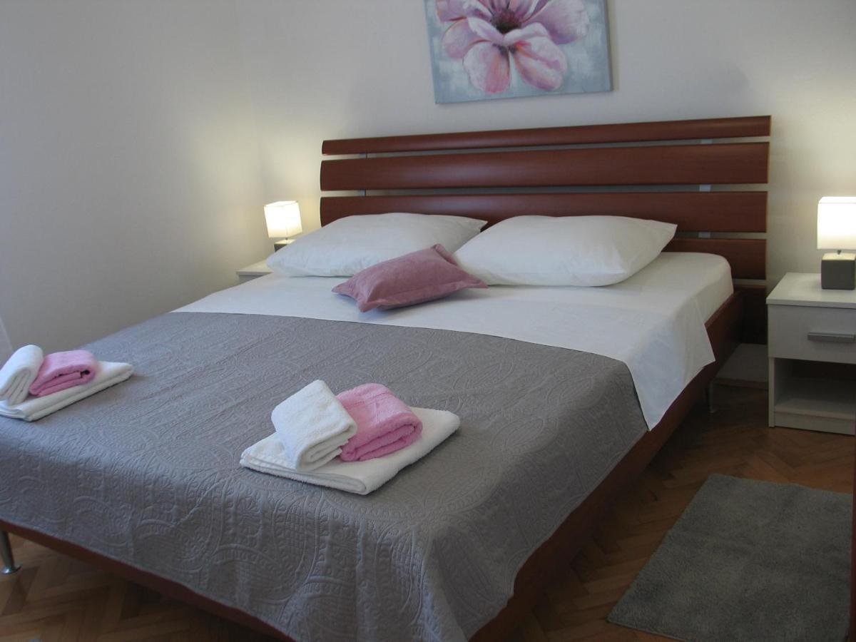 Apartmani Kunteja Паг Экстерьер фото